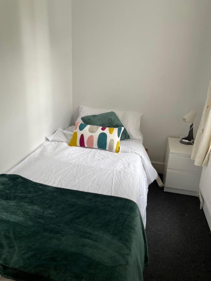 Cozy 3 Bedrooms Home Off Mill Road Sleep CBG Esterno foto
