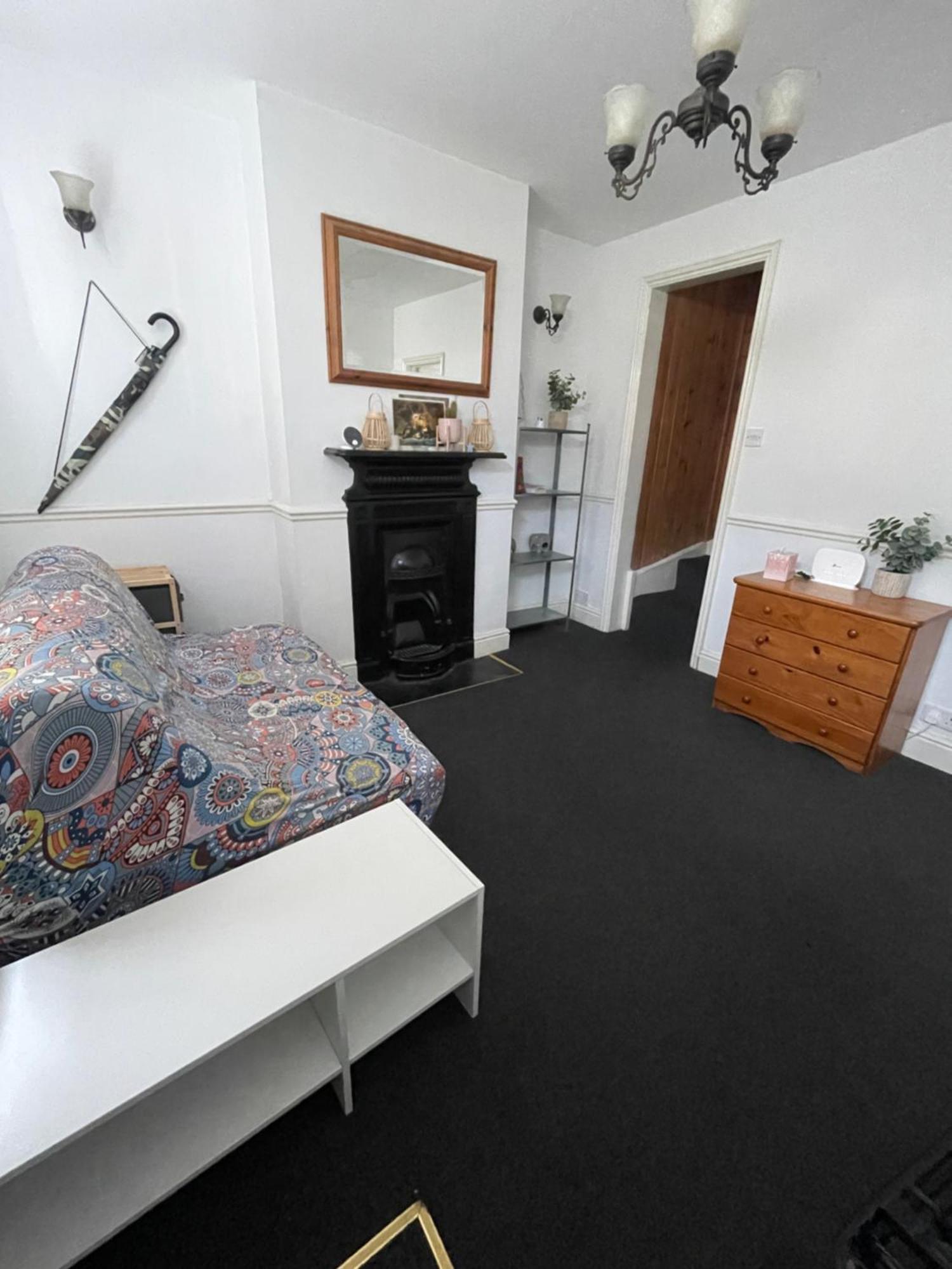 Cozy 3 Bedrooms Home Off Mill Road Sleep CBG Esterno foto
